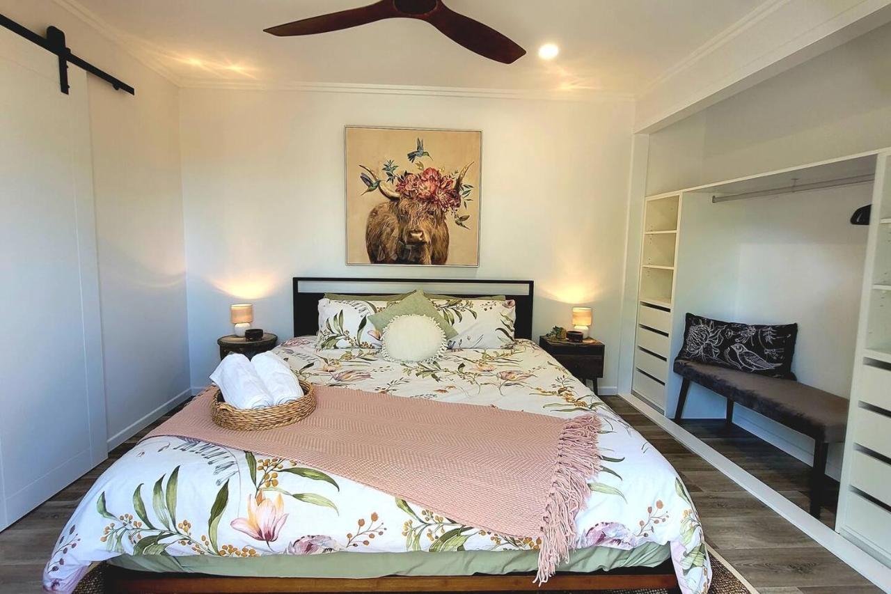 Little Sunshine - Private Acreage Guest Home Hervey Bay Esterno foto