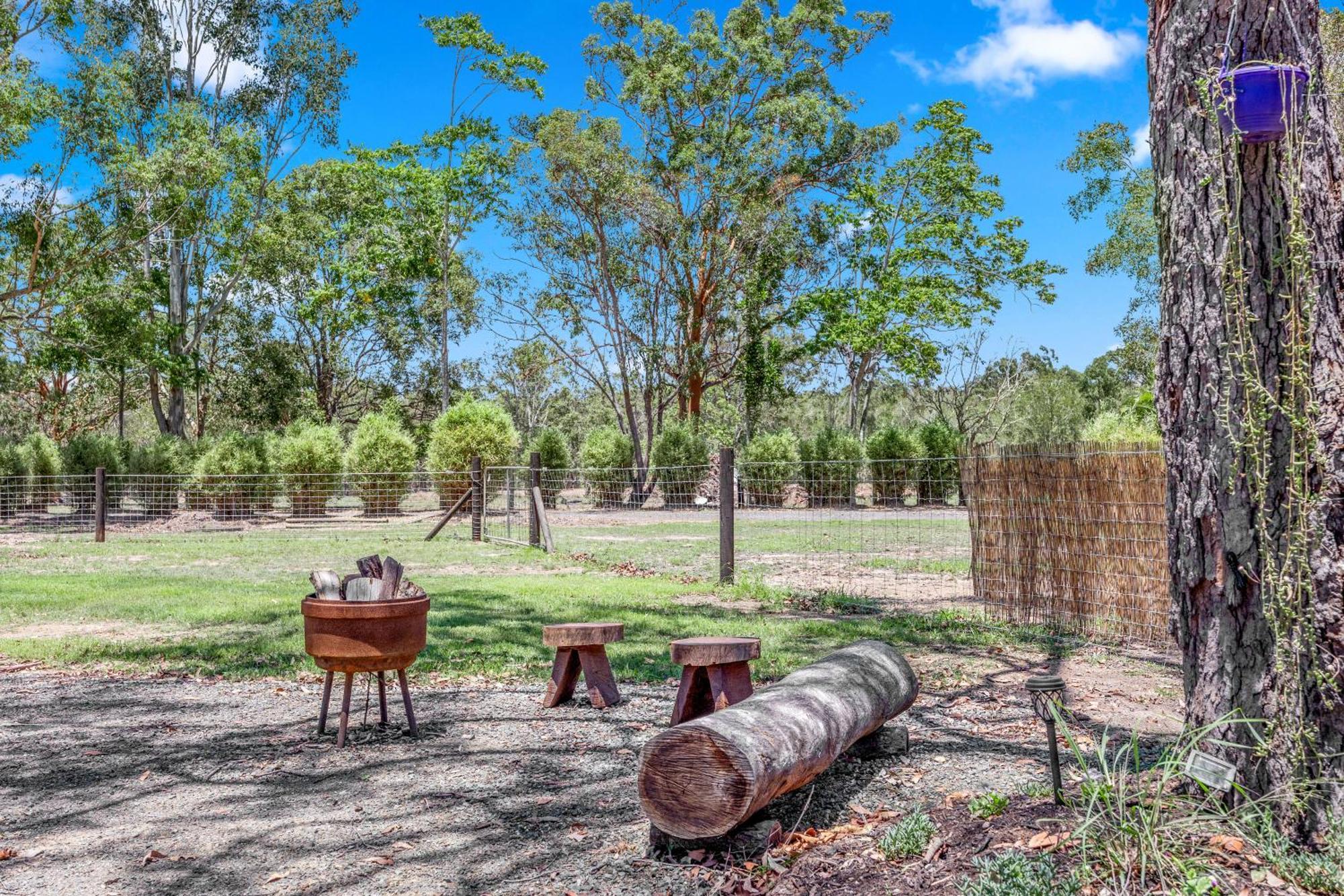 Little Sunshine - Private Acreage Guest Home Hervey Bay Esterno foto